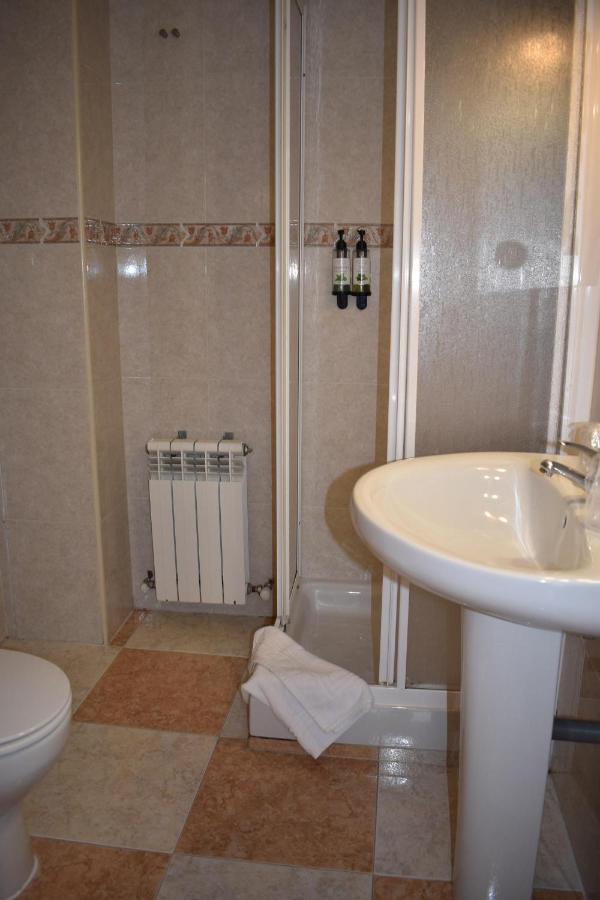 Hotel El Ancla Villanueva de la Canada Εξωτερικό φωτογραφία