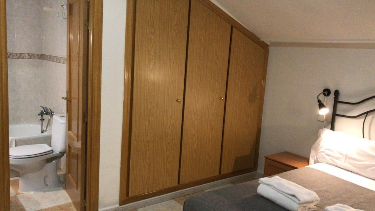 Hotel El Ancla Villanueva de la Canada Εξωτερικό φωτογραφία