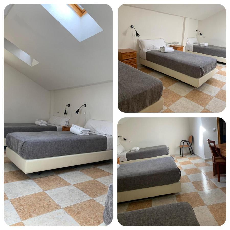 Hotel El Ancla Villanueva de la Canada Εξωτερικό φωτογραφία